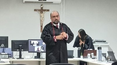 Após os debates entre acusação e defesa, o Conselho de Sentença (Foto: Reprodução/MPPI)