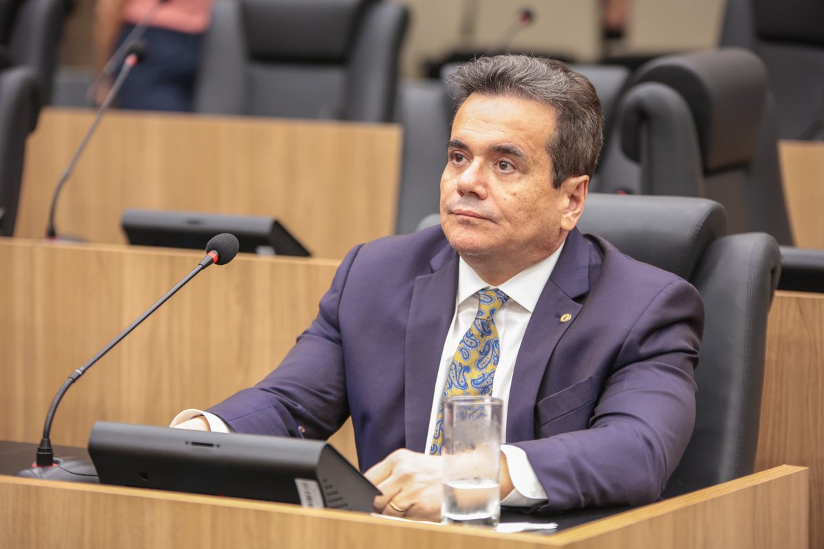 Henrique Pires quer que policiais atuando de motocicleta em áreas de alto periculosidade usem o equipamento