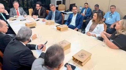 O objetivo foi discutir as principais demandas da FMS e expor a situação financeira da saúde pública em Teresina. (Foto: Ascom FMS)