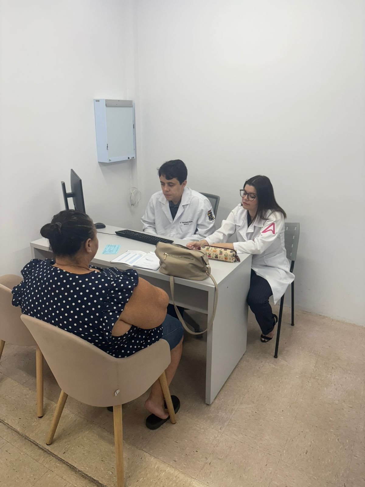 Os atendimentos são realizados por alunos e professores