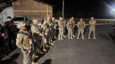 As equipes cumpriram 10 ordens judiciais, incluindo mandados de prisão preventiva, prisão temporária e busca e apreensão domiciliar. (Foto: Reprodução/SSPI)