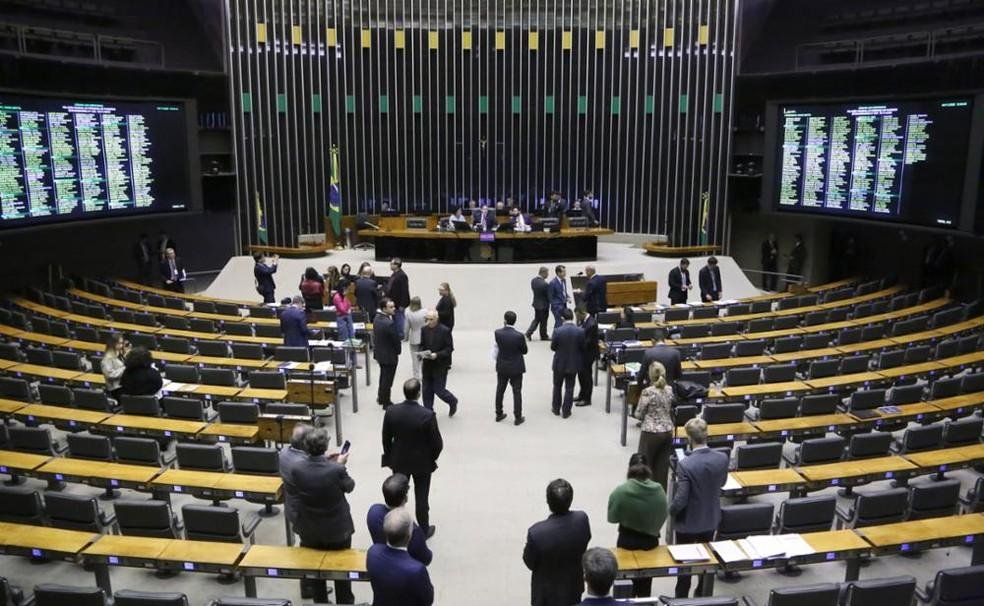 Discussão e votação de propostas legislativas