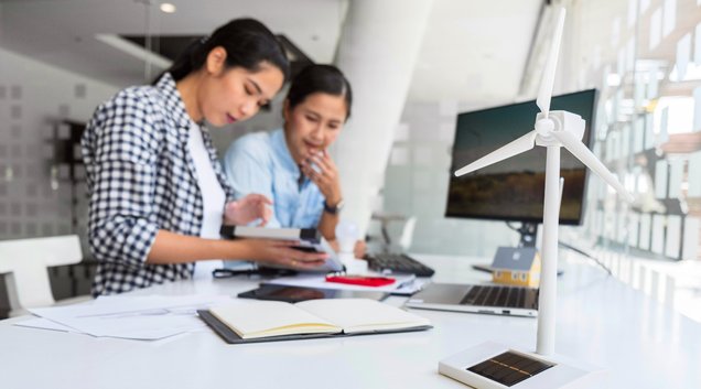 Em comum, as plataformas oferecem empregabilidade, networking e atualização profissional (Foto: Reprodução)