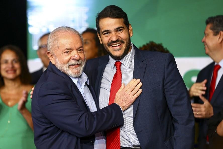 Lula e Jorge Messias, ministro da AGU e cotado ao STF