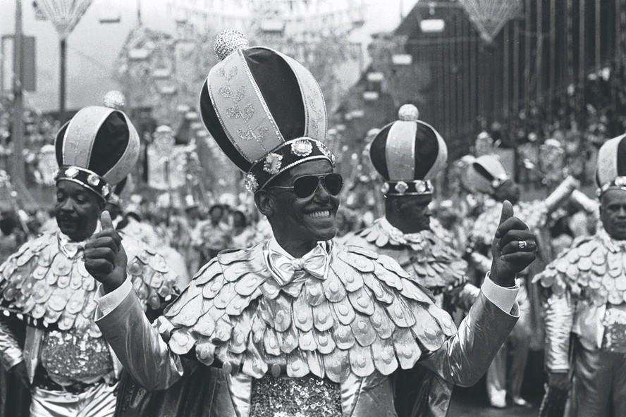 O músico Cartola em um dos desfiles da Mangueira