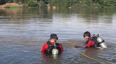 Bombeiros buscam corpo no Rio Parnaíba (Foto: Divulgação)