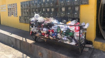 Coleta de lixo é paralisada nas zonas Sul e Sudeste de Teresina (Foto: Eric Souza/g1)