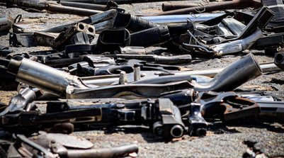 De acordo com os dados da SSP, o estado mantém uma média sustentada próxima de 2 mil apreensões por ano, demonstrando regularidade nas ações de combate à circulação ilegal de armas. (Foto: Reprodução/SSPI)