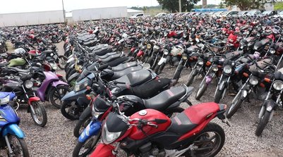 Leilão de motocicletas (Foto: Reprodução)