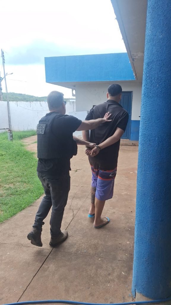 O investigado, segundo informações das forças policiais de Altos, teria fugido de algumas abordagens policiais,
