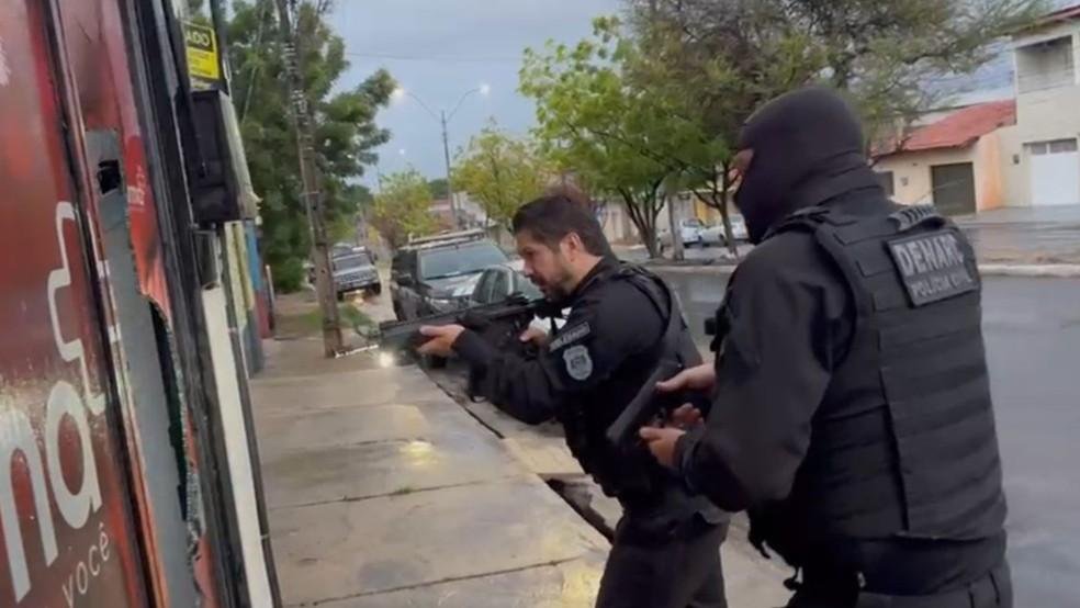 Operação contra grupo que fornecia drogas sintéticas em festas