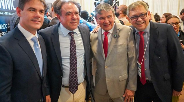 Presidente da Alepi esteve com lideranças nacionais debatendo habitação e infraestrutura (Foto: ASCOM/ALEPI)