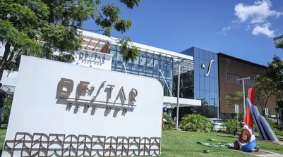 Preso foi conduzido pela PF ao hospital nesta manhã (Foto: MARCELO CAMARGO/AGÊNCIA BRASIL)