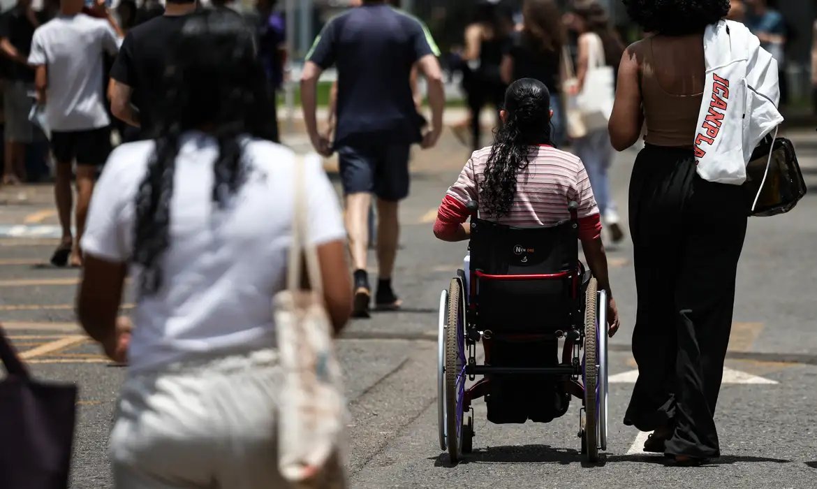 Provas do Enem PPL também serão aplicadas