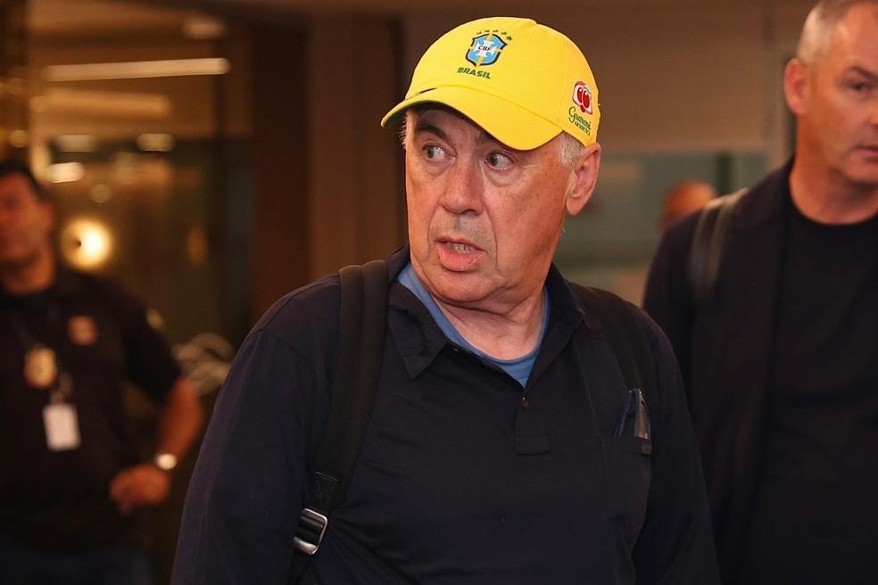 Carlo Ancelotti em chegada ao Rio de Janeiro