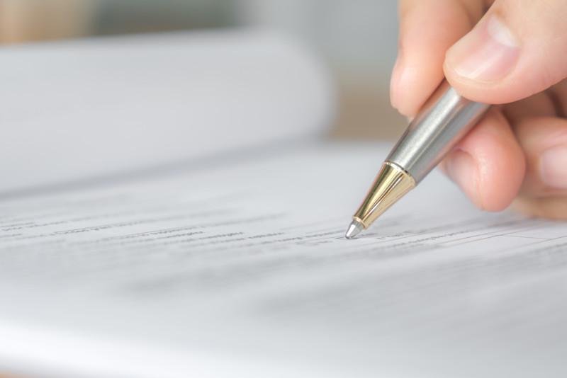 Concurso federal com mil vagas e salários de até R$ 26,8 mil abre inscrições nesta segunda (26) - (Reprodução/freepik)