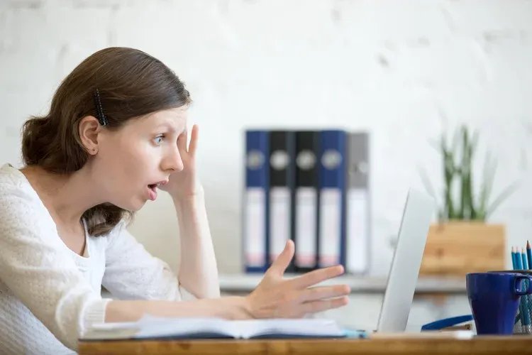 Em casos mais graves, o contribuinte pode ser convocado para prestar esclarecimentos presencialmente (fizkes/Thinkstock)