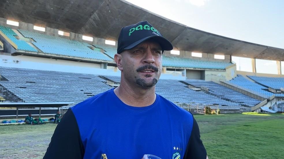 Jerson Testoni, técnico do Altos