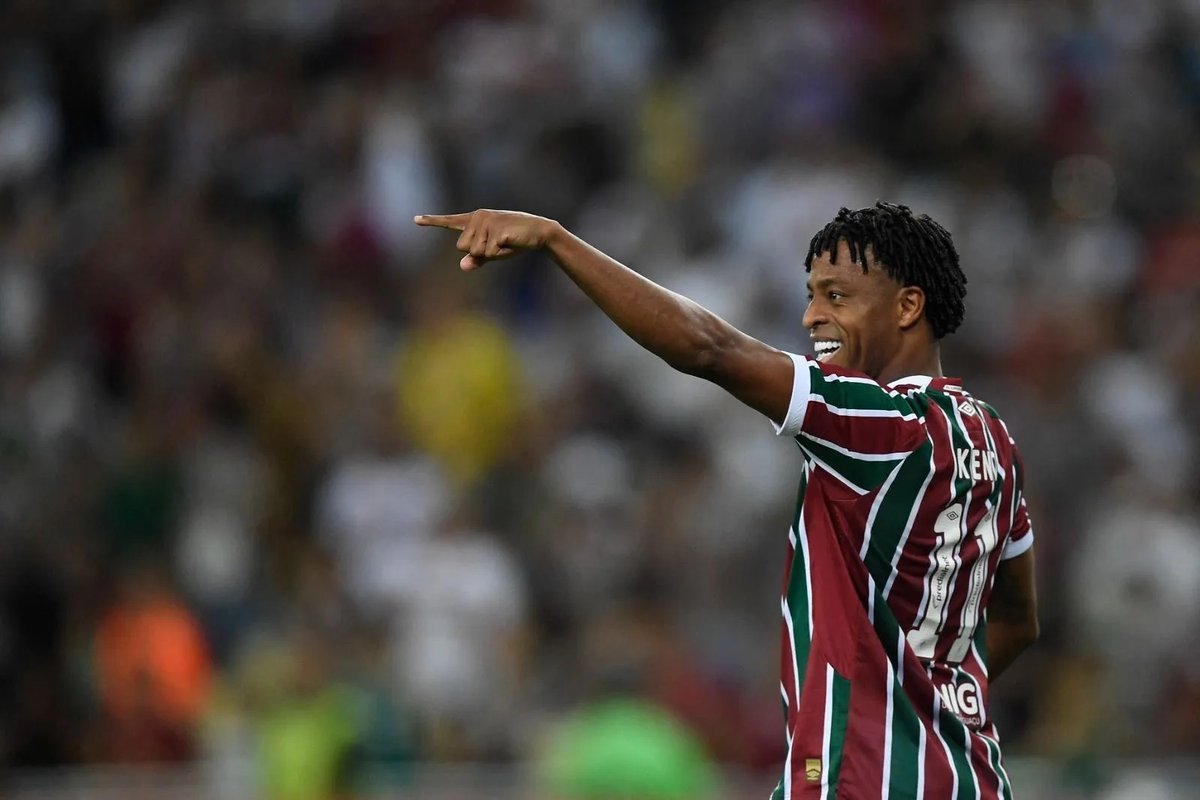 Keno comemora um dos gols da vitória do Fluminense sobre o Unión Española, pela Sul-Americana