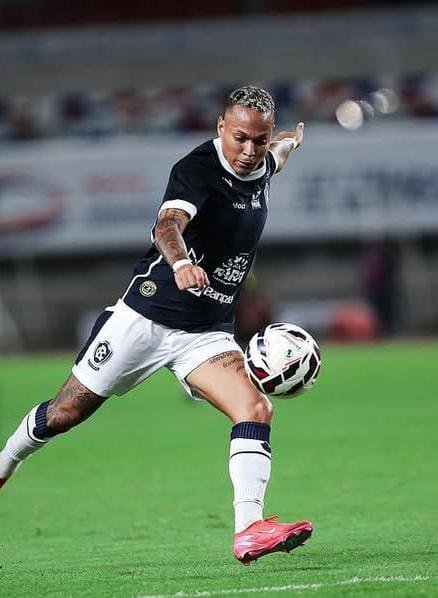 Leão e Voltaço se enfrentaram na noite deste sábado (24), no Mangueirão, pela nona rodada da Série B do Campeonato Brasileiro.