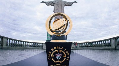 Taça do Mundial de Clubes esteve no Rio em maio (Foto: Lucas Merçon / Fluminense)