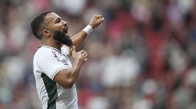 Tricolor melhora no segundo tempo e goleia Aparecidense no Estádio Mané Garrincha, em Brasília (Foto: FOTO: MARCELO GONÇALVES / FLUMINENSE F.C.)