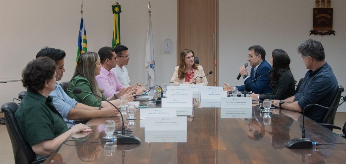 UFPI recebe visita de cortesia do superintendente do BNB para tratar de projetos de incentivo ao empreendedorismo