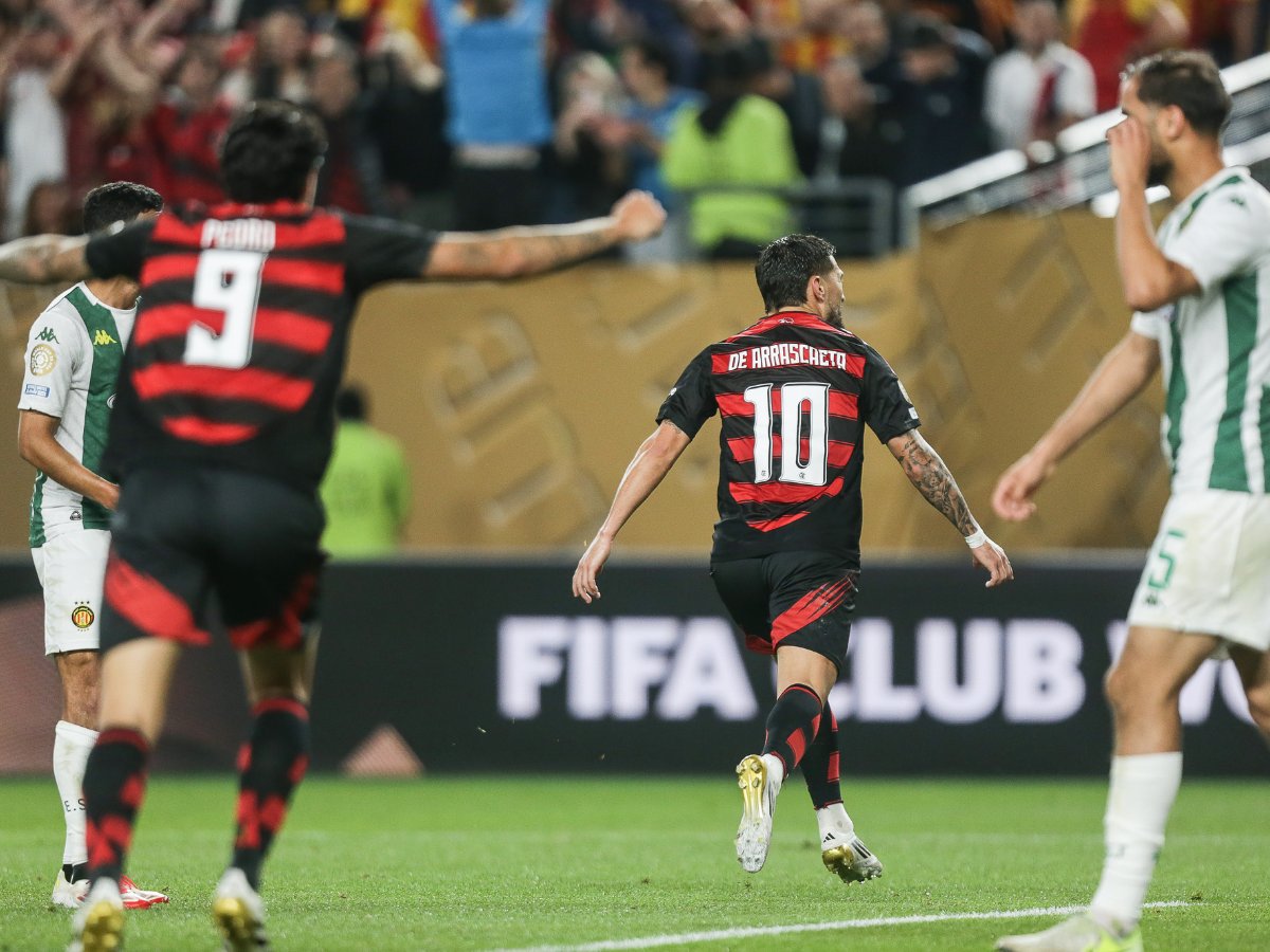 Arrascaeta e Luiz Araújo marcaram para a equipe brasileira.