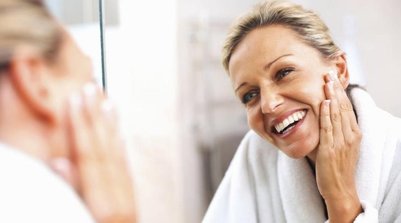 Autocuidado na maturidade: procedimentos estéticos que valorizam a beleza natural (Foto: Divulgação)