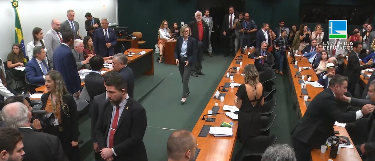 Confusão marca sessão na Câmara com presença de Haddad, com troca de acusações entre o ministro e os deputados Nikolas Ferreira e Carlos Jordy