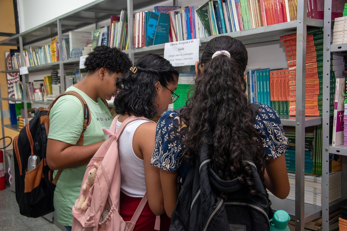 Editora da UFPI estimula difusão de cultura e conhecimento com lançamentos de livros no 23º SaLiPi