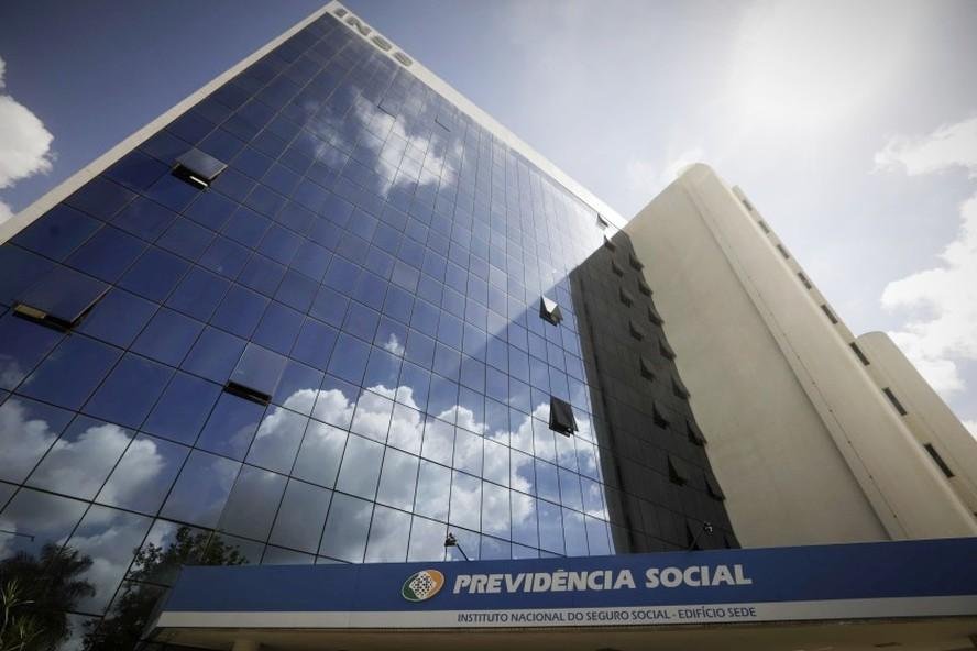 Escândalos, como o do INSS, se sucedem