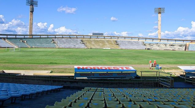 Estádio Albertão, em Teresina (Foto: Maurício Soares)
