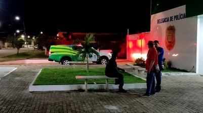 Flanelinha é morto ao lado de shopping no litoral do PI por disputa de território; suspeito foi preso com arma do crime (Foto: Felipe Cruz/ TV Clube)