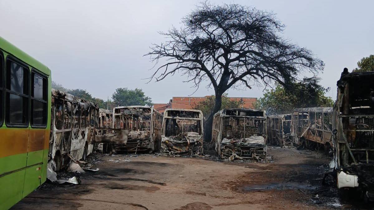 Incêndio ônibus escolar
