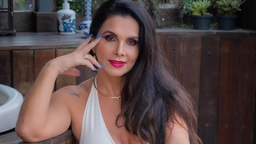 Luiza Ambiel falou sobre venda de peças íntimas e interações com seguidores