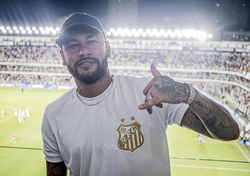 Neymar diz que está mais próximo de renovar contrato com o Santos - (Reprodução/Redes Sociais)