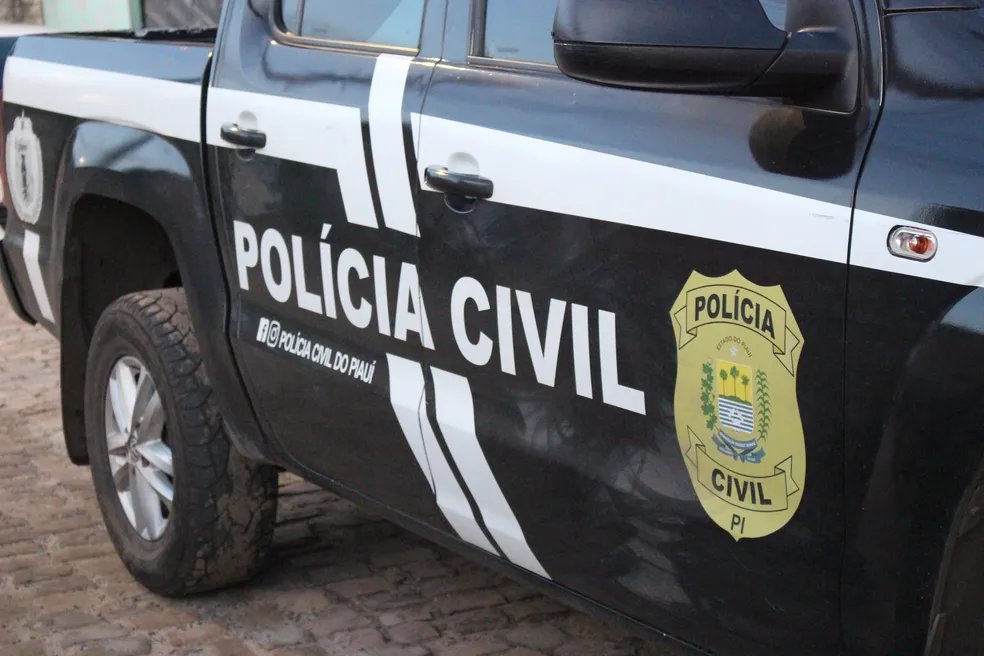 Os policiais realizavam rondas ostensivas