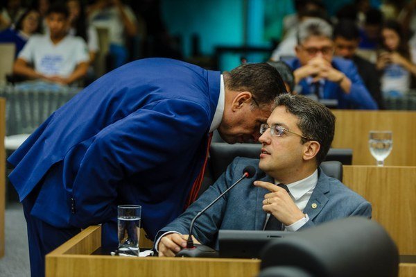 Política