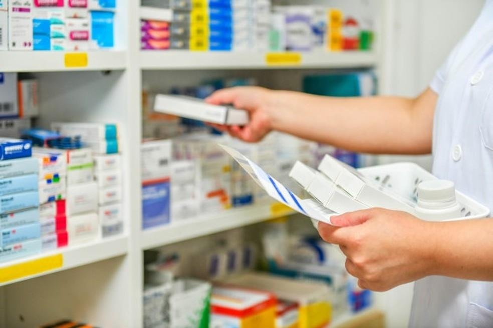 Projeto de lei propõe venda de remédios sem receita em supermercados