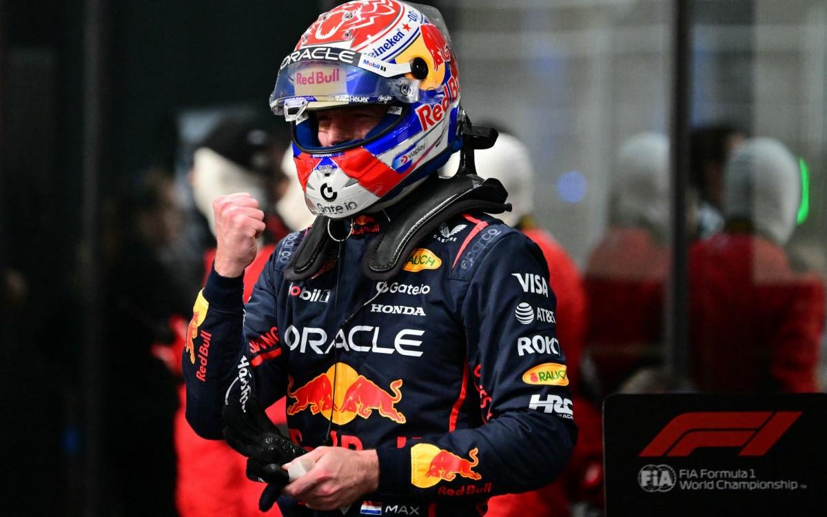 Verstappen celebra resultado