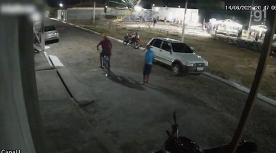 Vídeo mostra momento em que brinquedo cai e fere crianças no Piauí (Foto: Reprodução/Redes Sociais)