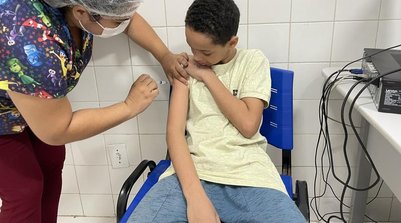 A Fundação Municipal de Saúde (FMS) está abrindo novamente a vacinação contra a dengue (Foto: Ascom FMS)