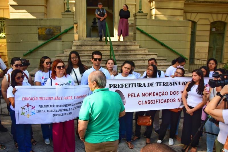 A manifestação foi registrada na manhã desta segunda-feira (7) - (Jailson Soares / PMT)