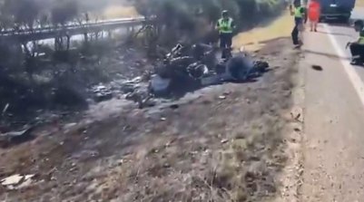 Carro onde estavam Diogo Jota e André Silva ficou destruído (Foto: Reprodução)