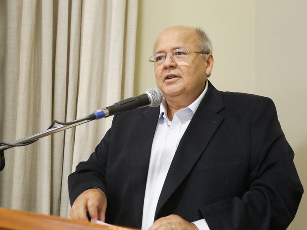 Charles da Silveira pede exoneração da presidência da Fundação Municipal de Saúde