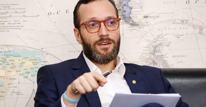 Deputado Filipe Barros, presidente da Comissão de Relações Exteriores e de Defesa Nacional (CREDN)