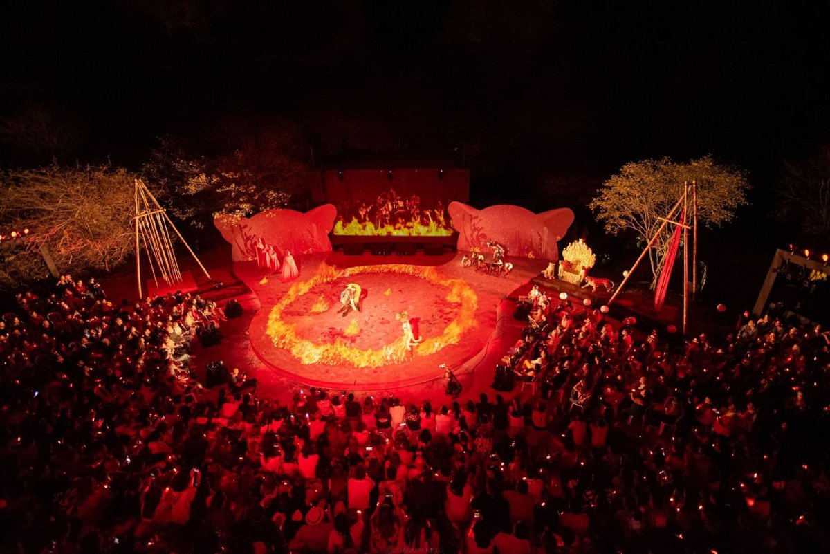 estou com essa sugestão sobre o espetáculo "O Fantasma da Ópera" que inicia amanhã