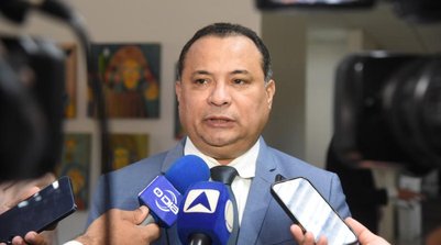 Evaldo Gomes disse estar candidatíssimo e que as definições por qual legenda será candidato apenas em 2026 - (Assis Fernandes / O DIA) (Foto: Assis Fernandes / O DIA)