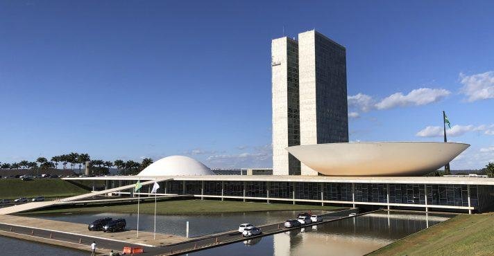 Fachada do Congresso Nacional, a sede das duas Casas do Poder Legislativo brasileiro, a Câmara dos Deputados e o Senado Federal